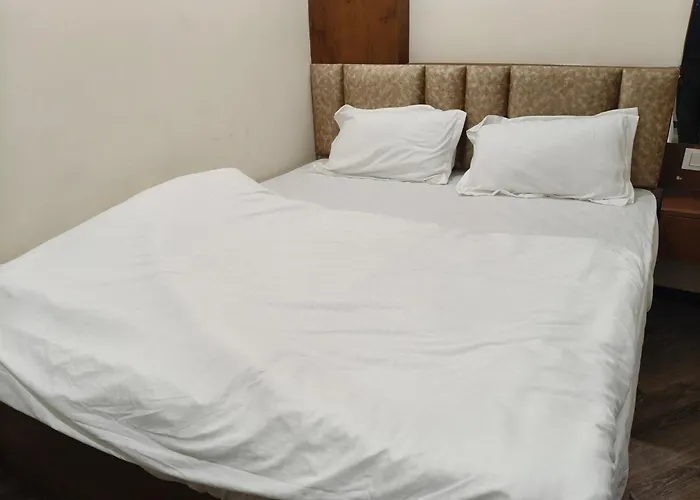 Hotel Shiv Aarambh